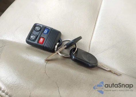 2006 Ford Explorer Xlt z USA, uszkodzony, nr VIN 1FMEU63EX6UA53886